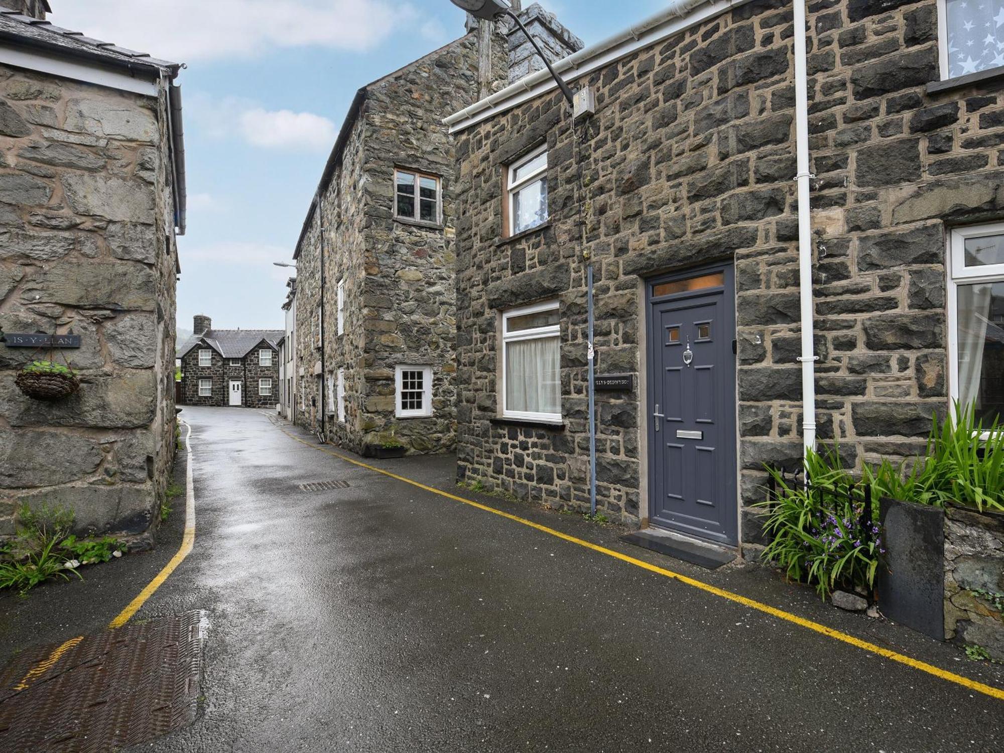 Llys Dedwydd Villa Долгелай Екстериор снимка